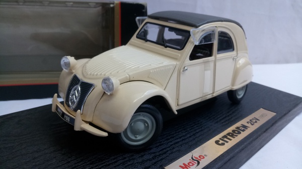 Miniatura Colecionável Maisto Special Edition, Made in Thailand