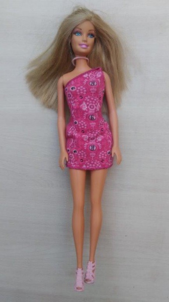 BONECA BARBIE ANTIGA SEM ROUPAS.