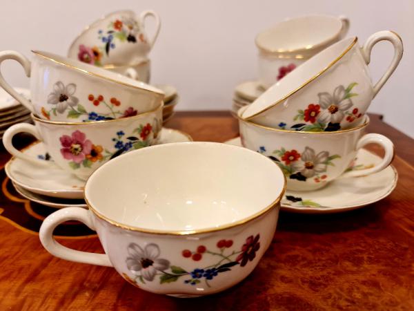 ANTIGO E BELÍSSIMO JOGO PARA CHÁ EM PORCELANA CHINESA , FINALIZADO