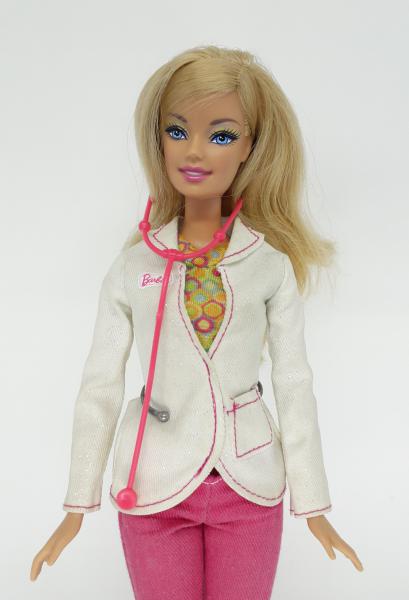 068 Boneca Barbie - Quero ser Médica / Mattel 1999 / A