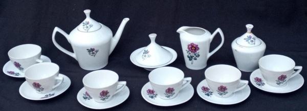 Conjunto De Chá E Café Porcelana Pozzani Antigo