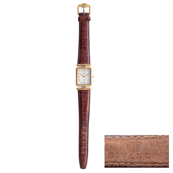 GIVENCHY – Belíssimo relógio com pulseira em couro croc