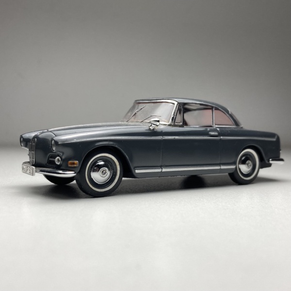 Mercedes 280GE Rally Paris Dakar Spark Miniatura necess