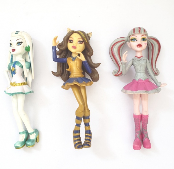 Lote de 13 bonecas Monster High