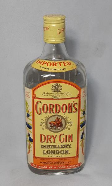 BEBIDA DE COLEÇÃO - Garrafa de GORDON'S DRY GIN - Distillery