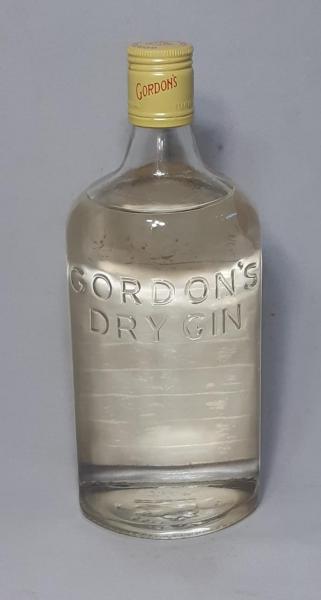 BEBIDA DE COLEÇÃO - Garrafa de GORDON'S DRY GIN - Distillery