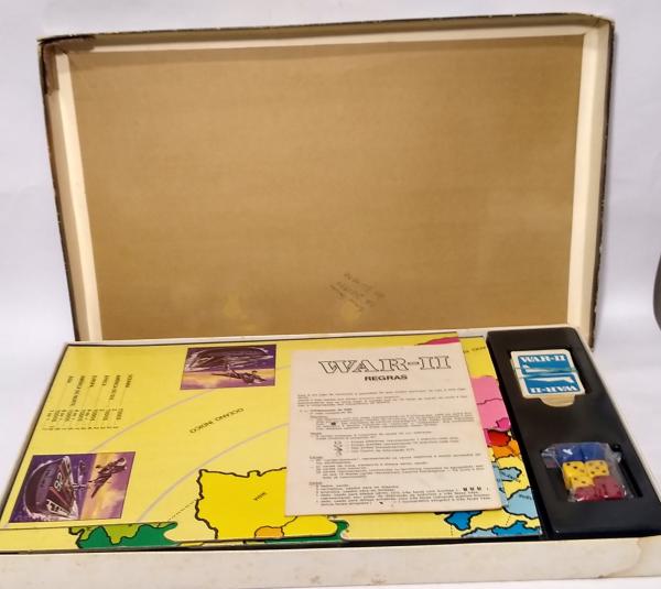 Antigo Jogo de tabuleiro WAR-2 - GROW - Na caixa original - Anos 70 - Um