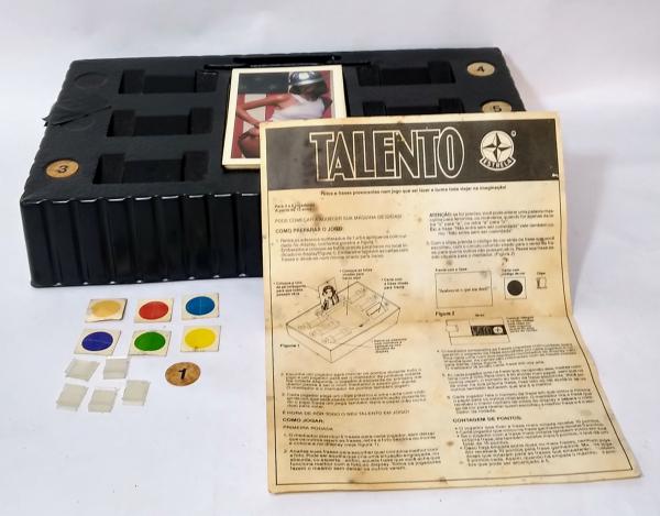 Brinquedos Raros - Tabuleiro do Jogo Banco Imobiliário Junior Ano 1980