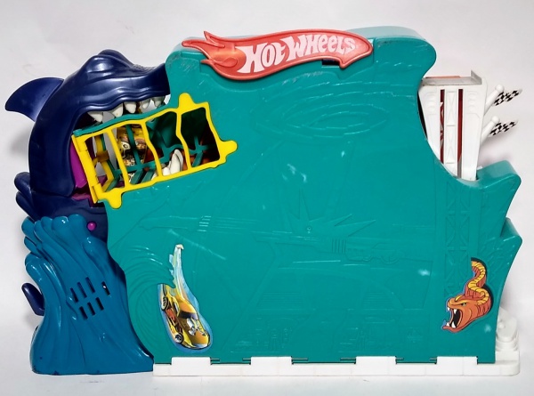 Pista de corrida Hot Wheels - Mattel - 2008, Tubarão - Medidas fechada: 35  x 21