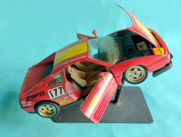 Brinquedo: carro Ferrari 348 tb, Burago, 1989, 1/18, made in Italy