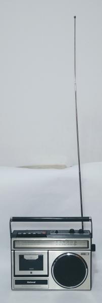 Antigo e lindo Rádio cassete gravador, National Recorder. Modelo