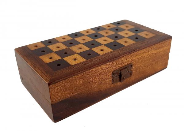 Mini Jogo de xadrez em madeira, tabuleiro fecha, está f