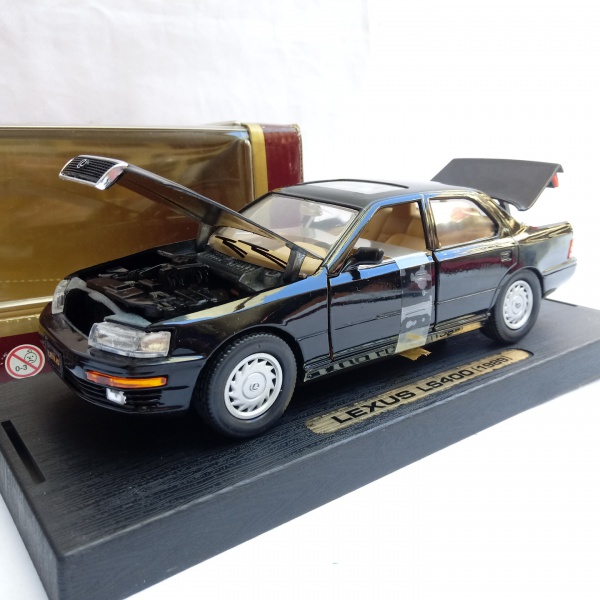 ミニカー LEXUS LS400 [1989] Miniatura Colecionável ROAD LEGENDS - LEXUS LS400 1989, em escala