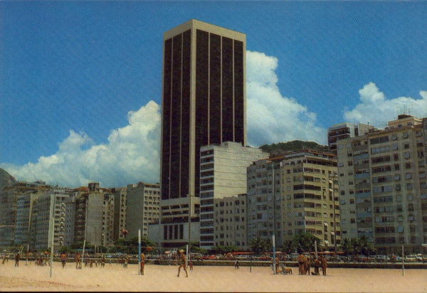 SANTA MARIA-RS. Avenida Rio Branco, vista do alto do Edifício Taperinha.  Foto: Luciélli Raminelli. #santamaria #riogrande…