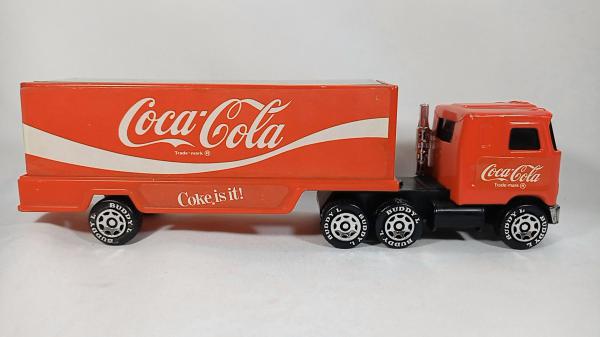 BRINQUEDO. Caminhão COCA COLA em lata. Origem USA. Altu