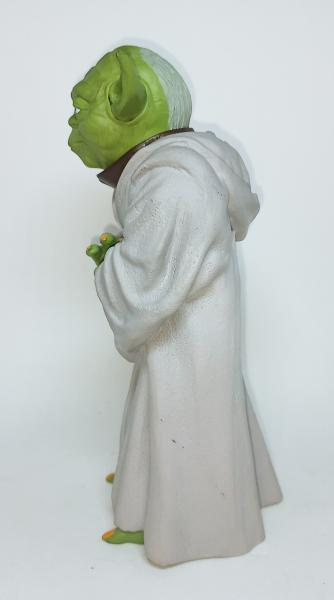 Antigo brinquedo do Star Wars  Yoda , medindo