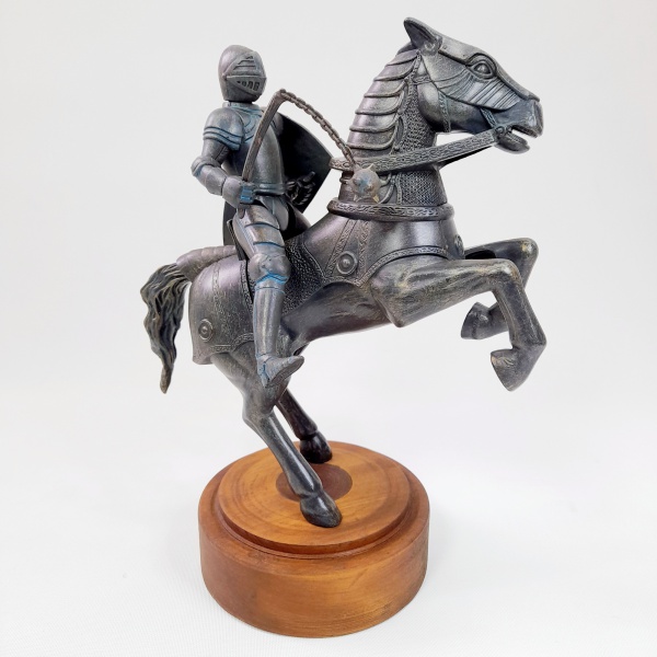 Colecionismo - miniaturas 1 cavaleiro de xadrez Harry