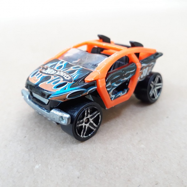 Hot Wheels 1/64 Loose - Moto-Crossed Mattel 2001 made i