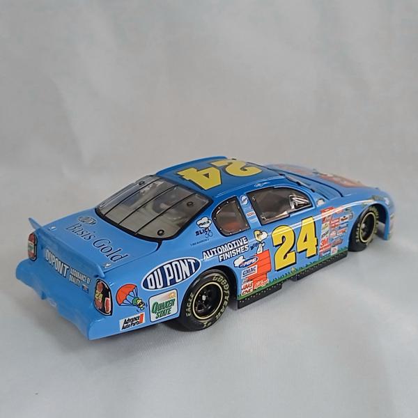 Carro de corrida em miniatura Nascar Du Pont automotive finishes