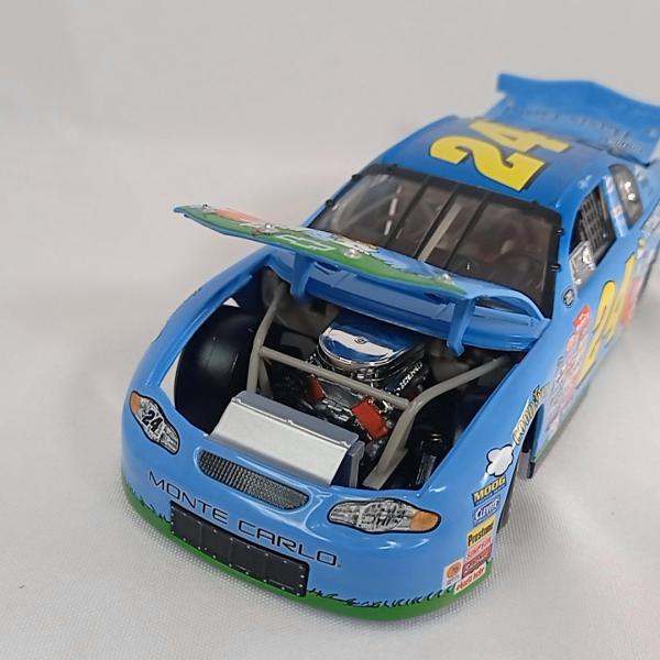 Carro de corrida em miniatura Nascar Du Pont automotive finishes