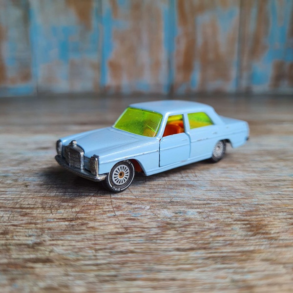 CARRINHO MINIATURA DE FERRO ANTIGO SIKU MODELO MERCEDES