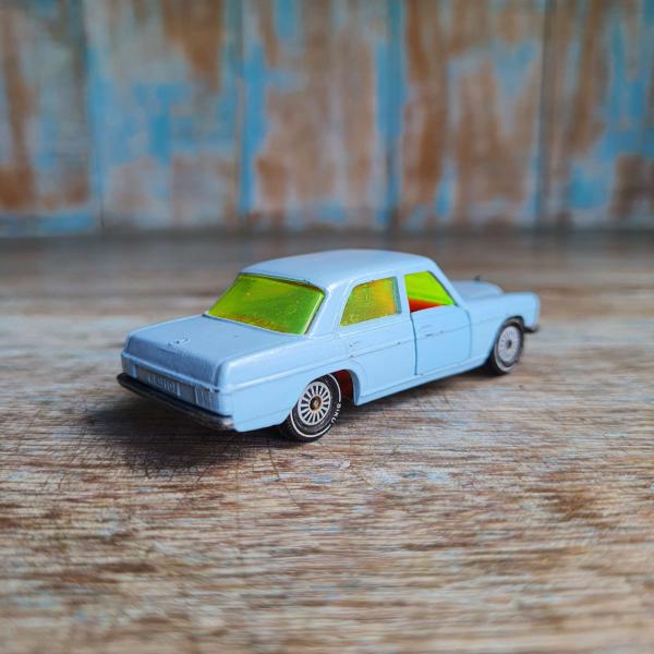 Siku Mercedes 250 ミニカー 水色 Siku Mercedes 250 ミニカー 水色
