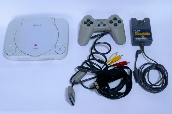 Playstation 1 slim, Ps1, Psone + Controle original