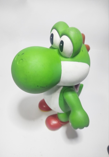 BONECO MARIO BROS VINIL - YOSHI