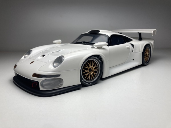 Porsche 911 GT1 Branco UT Models Escala 1/18 *Possui de