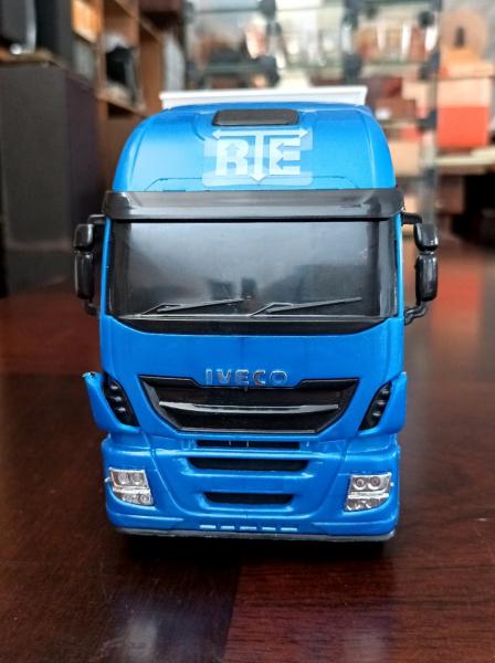 Brinquedo Caminhão Baú Hi Way Iveco Azul