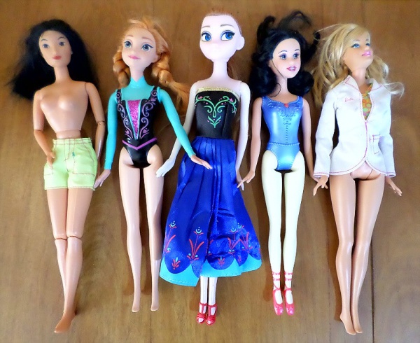 BONECA BARBIE ANTIGA SEM ROUPAS.