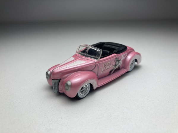 1940 Ford Rosa Hot Wheels na escala 1/64 em metal dieca