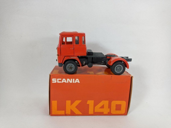 BRINQUEDOS ANTIGOS #2: Arpra SCANIA LK-141 V8 e MERCEDES-BENZ 1513