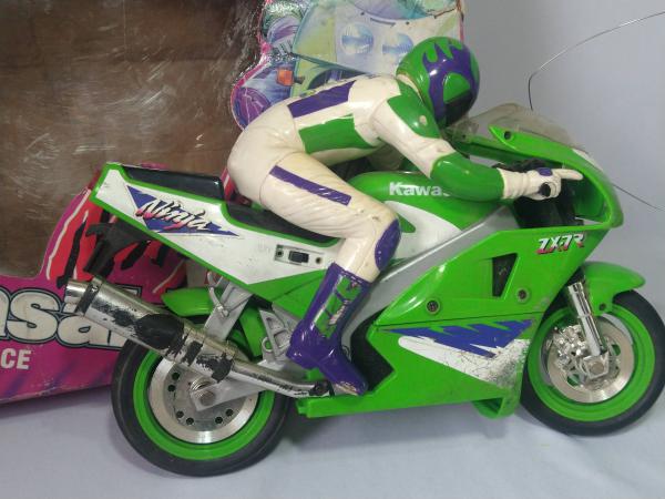 Maravilhosa e rara Moto Kawasaki Ninja ZX7 , De Control
