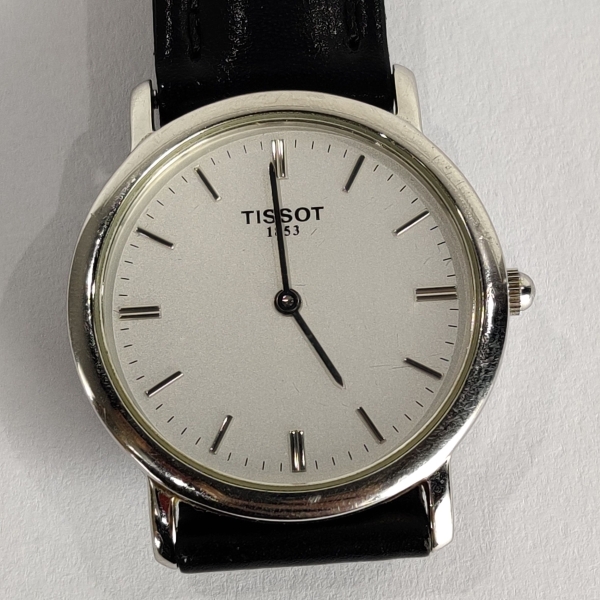 Rel gio Tissot caixa de a o inox pulseira de couro. Funcionamento