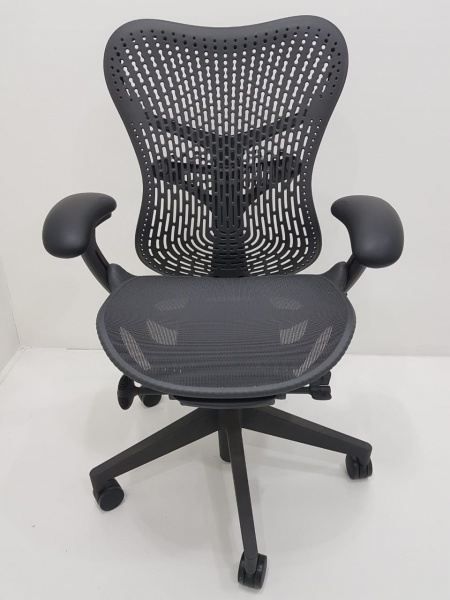 Cadeira Mirra Herman Miller Cadeira giratória, braços