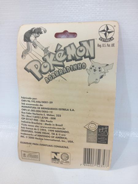 POKEMON PIKACHU AGARRADINHO EM VINIL, BRINQUEDO LACRADO