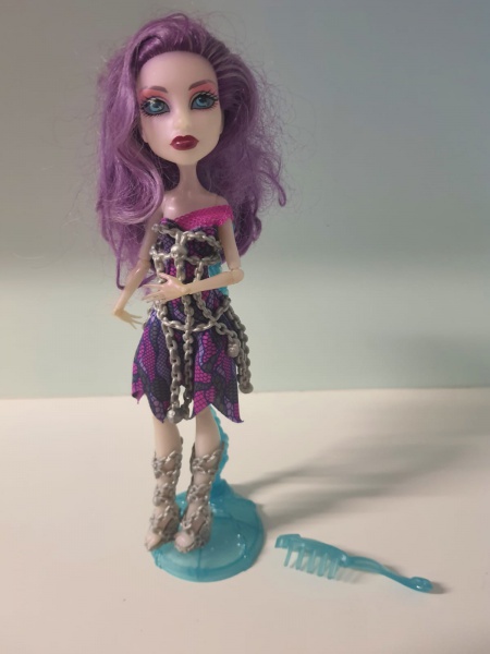 Boneca Monster High Spectra Vondergeist Assombrada - Mattel em Promoção na  Americanas