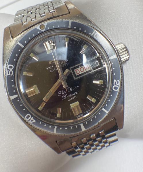 RARISSIMO RELÓGIO VINTAGE TECHNOS SWISS SKY DIVER 25 J