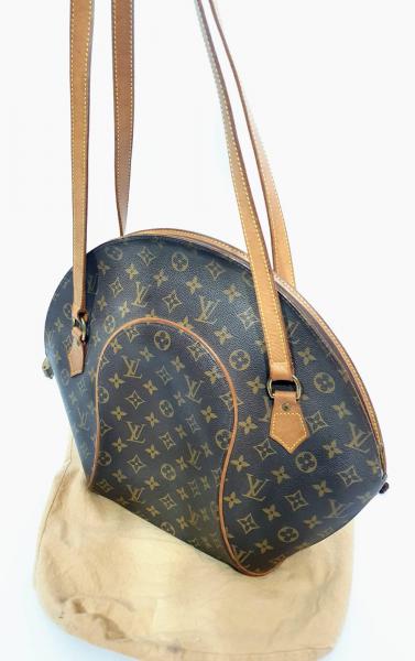 LOUIS VUITTON - Charmoso e lindo porta moedas executado