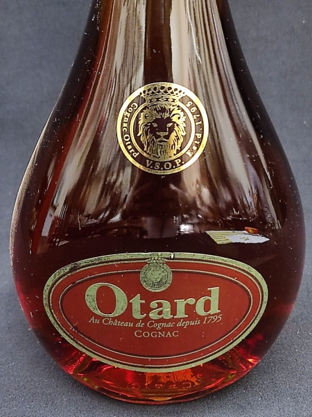 Garrafa LACRADA de Cognac Otard V.S.O.P. FINE CHAMPAGNE - Conhaque