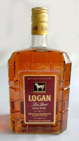 LOGAN De Luxe SCOTCH WHISKY ウイスキー　古酒　未開栓 Antigo Scotch Whisky, Logan De Luxe, lacrado.