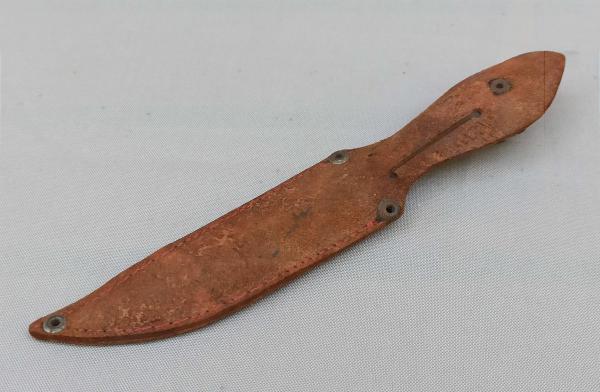 CUTELARIA NORDESTINA, um (1) antigo punhal, com lâmina