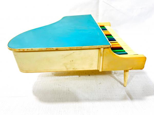 Teclado Piano antigo Hering, infantil, bom estado, Não