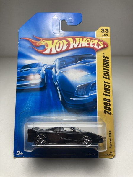 Ferrari FXX Preto Hot Wheels Miniatura na escala 1/64 e