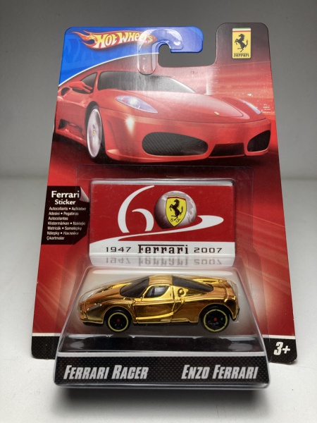 Enzo Ferrari Dourada Ferrari Racer 60 Years Hot Wheels