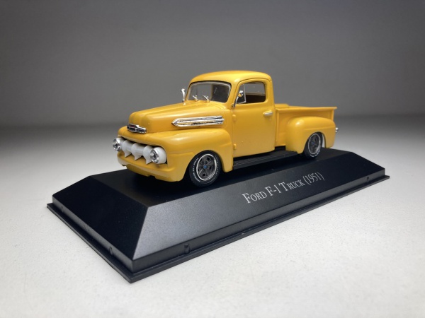 Ford F1 Truck Amarelo 1951 Escala 1/43 miniatura em met