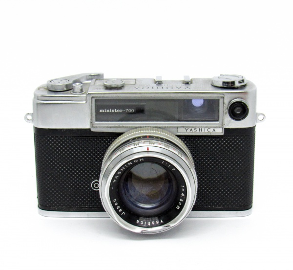 Minolta SR-1s/YASHIKA　minister 700(A74) Câmera fotográfica Yashica Minister 700 - Com lente 4.5