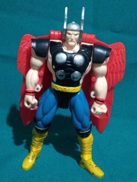 Boneco Antigo do Thor medindo 14 cm de altura