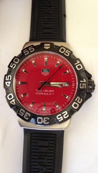 Rel gio Tag Heuer. Modelo Formula 1. Caixa de 42 mm em a o com